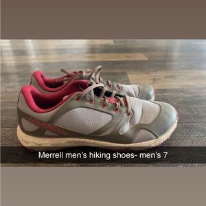 Merrell Men's Gray and Pink Athletic Shoes